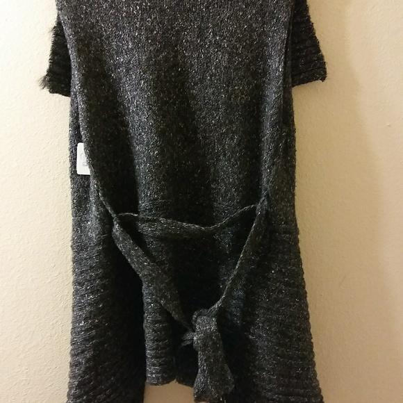 Sweater vest - Picture 2 of 2